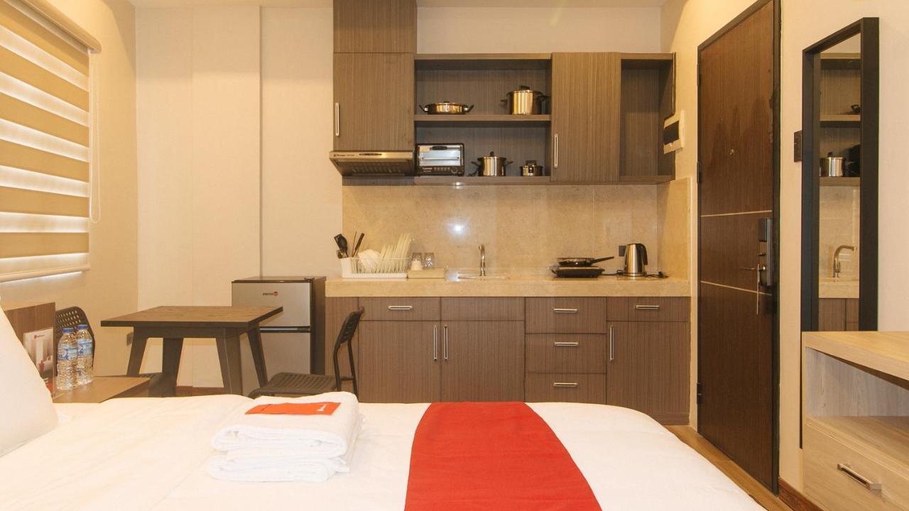 Reddoorz Plus @ Bez Tower And Residences San Juan San Juan  외부 사진