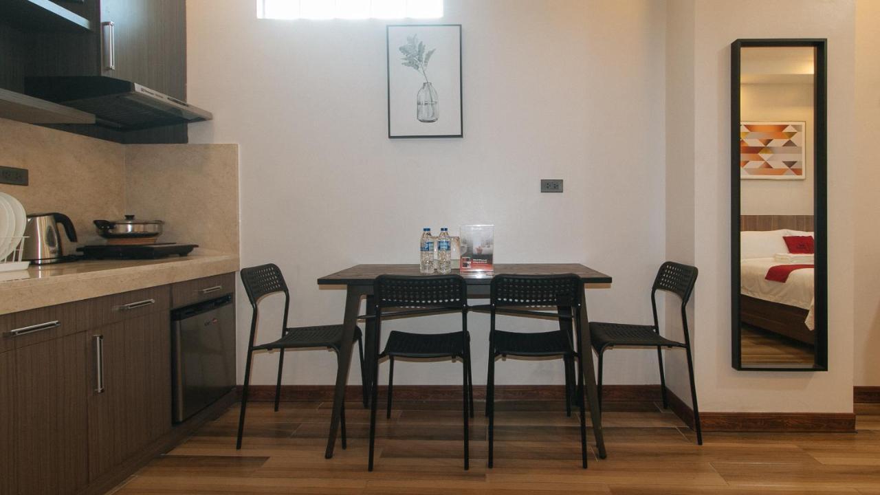 Reddoorz Plus @ Bez Tower And Residences San Juan San Juan  외부 사진