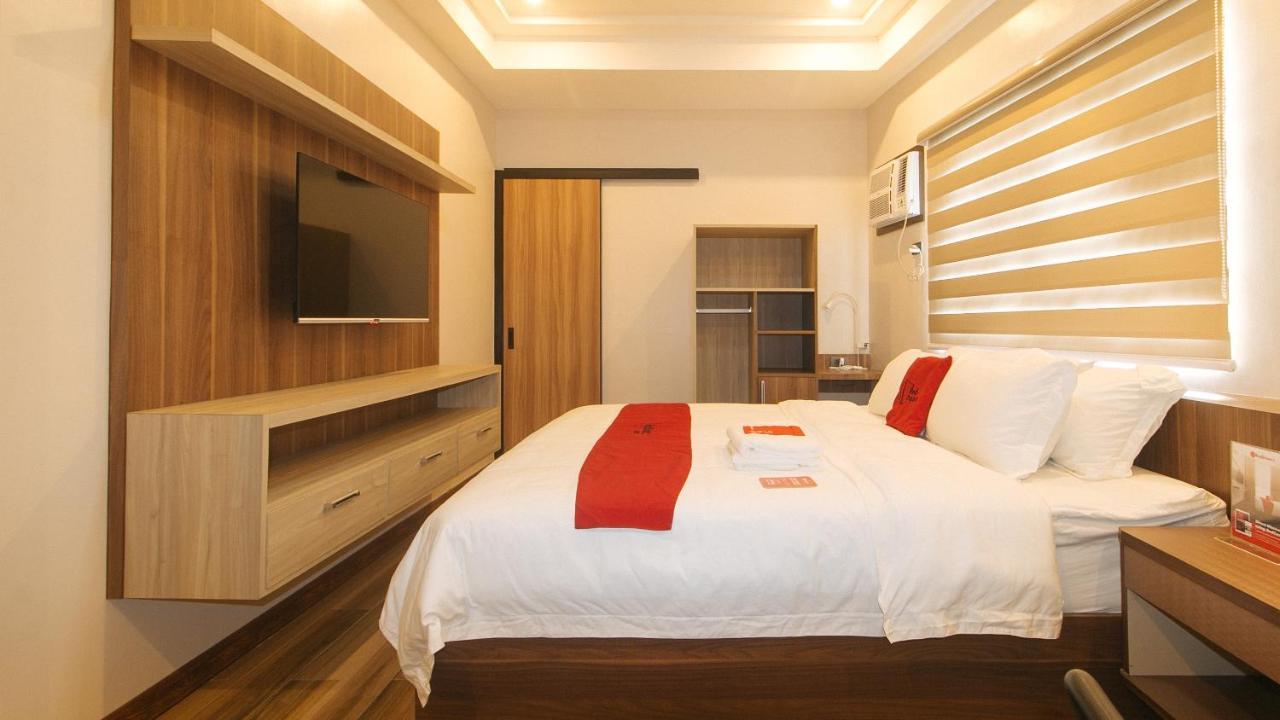 Reddoorz Plus @ Bez Tower And Residences San Juan San Juan  외부 사진