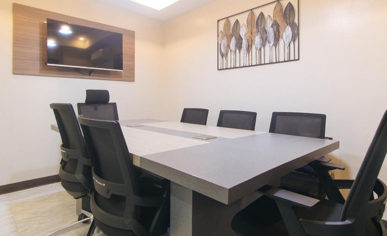 Reddoorz Plus @ Bez Tower And Residences San Juan San Juan  외부 사진